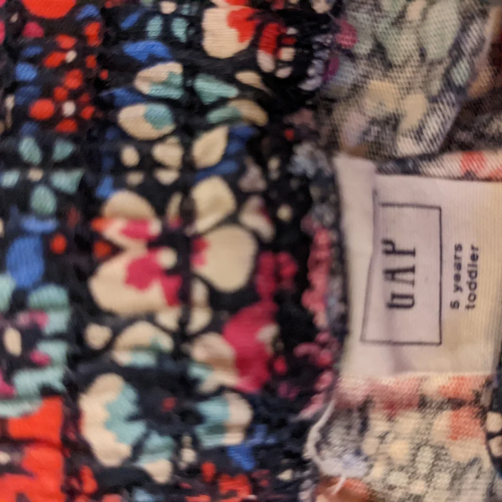 Gap girls pants bundle size 5 floral light jogger and paint splatter jeans